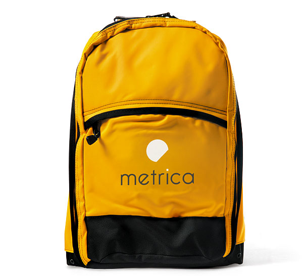 Фирменный рюкзак группы компаний «Метрика», предназначенный для переноса GPS-приемника или электронного тахеометра